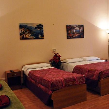 Angela Roma Guest House Экстерьер фото